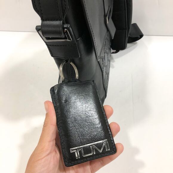 TUMI Ticon Black Leather Map Messenger Bag - Picture 5 of 8